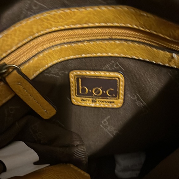 🆕B.O.C charging handbag, this bag is a must have. Priced to sell fast - Picture 4 of 9